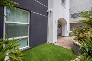 Photo #2: 240016325 Listing 