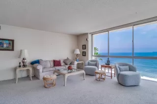 Photo #1: 240016341 Listing 