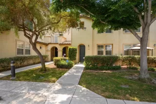 Photo #1: 240016434 Listing 