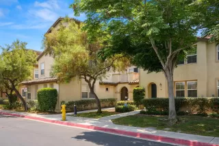 Photo #2: 240016434 Listing 