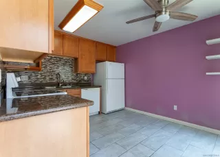 Photo #3: 240016489 Listing