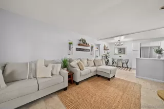 Photo #1: 240016526 Listing