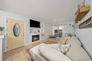 Photo #2: 240016526 Listing