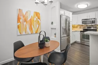 Photo #3: 240016530 Listing