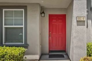 Photo #2: 240016532 Listing