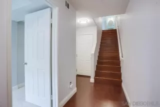 Photo #6: 240016532 Listing