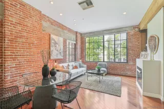 Photo #4: 240016585 Listing 