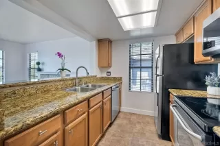 Photo #5: 240016665 Listing