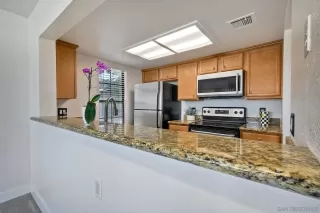 Photo #6: 240016665 Listing