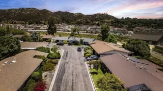 Photo #3: 240016700 Listing