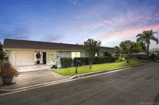 Photo #4: 240016700 Listing