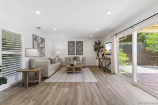 Photo #6: 240016700 Listing