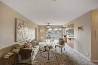 Photo #5: 240016712 Listing 