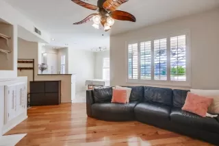 Photo #6: 240016755 Listing