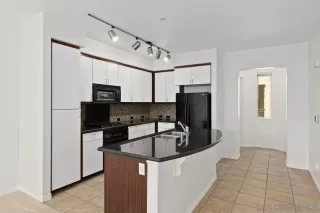 Photo #2: 240016777 Listing