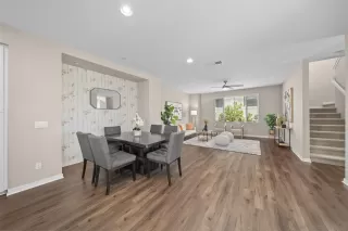 Photo #5: 240016855 Listing