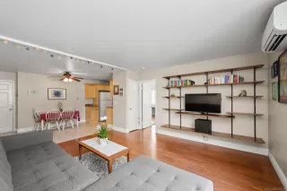 Photo #4: 240016856 Listing