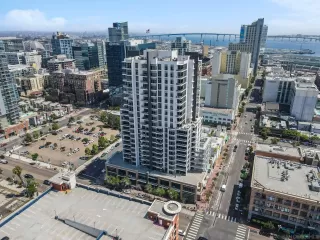 Photo #3: 240016860 Listing