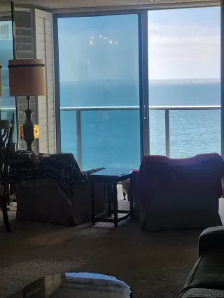 Photo #2: 240016871 Listing