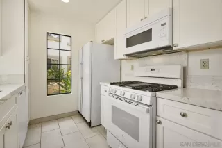 Photo #6: 240016892 Listing