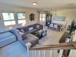 Photo #5: 240016967 Listing