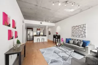 Photo #5: 240016969 Listing 