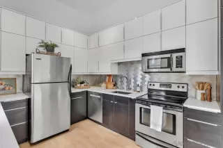 Photo #4: 240017000 Listing 