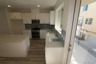 Photo #1: 240017012 Listing 