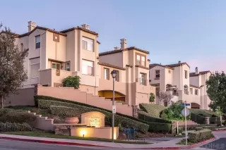 Photo #2: 240017118 Listing