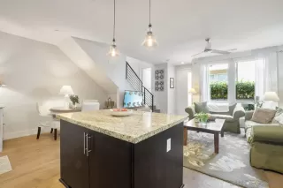 Photo #5: 240017147 Listing