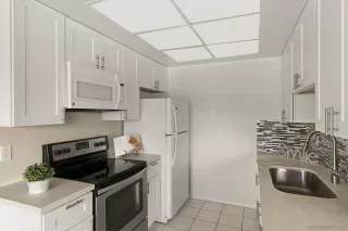 Photo #5: 240017159 Listing