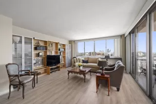 Photo #3: 240017169 Listing