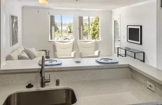 Photo #3: 240017182 Listing