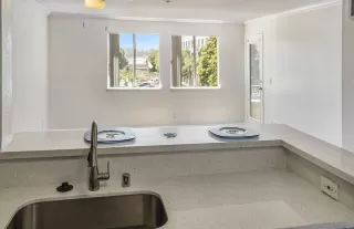 Photo #4: 240017182 Listing