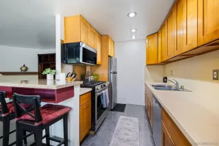 Photo #2: 240017190 Listing