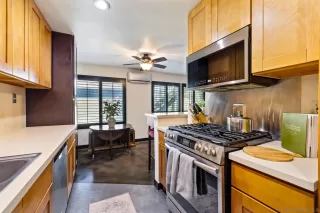 Photo #3: 240017190 Listing