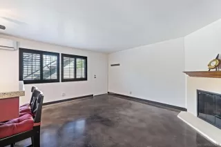 Photo #4: 240017190 Listing