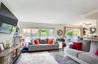 Photo #1: 240017245 Listing