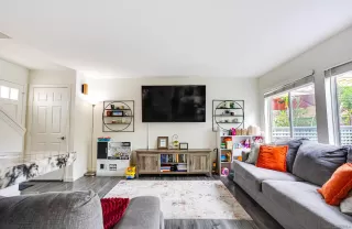 Photo #2: 240017245 Listing