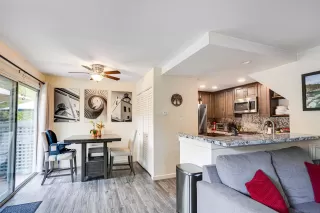 Photo #3: 240017245 Listing