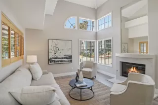 Photo #1: 240017292 Listing