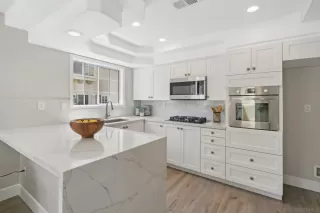 Photo #4: 240017292 Listing