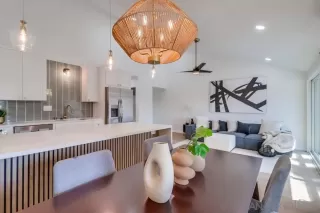 Photo #1: 240017347 Listing