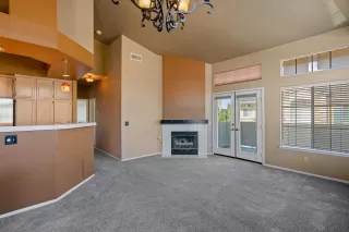 Photo #2: 240017352 Listing