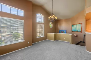 Photo #4: 240017352 Listing