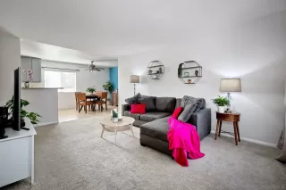 Photo #2: 240017388 Listing