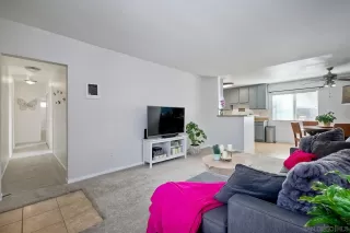 Photo #3: 240017388 Listing