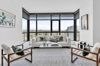 Photo #1: 240017442 Listing