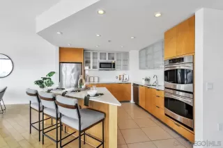 Photo #4: 240017442 Listing