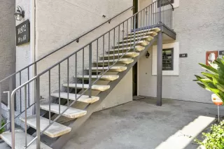 Photo #3: 240017470 Listing